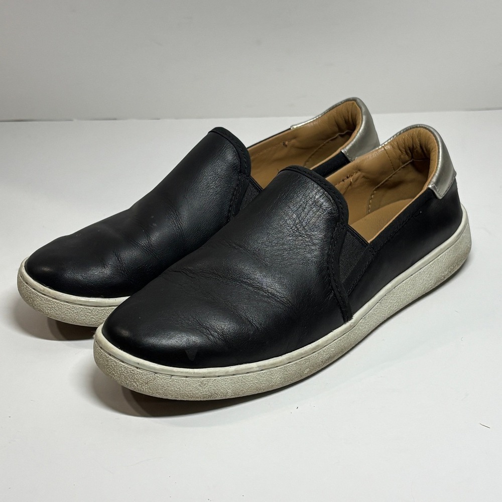 UGG‎ Jass Black Leather Slip On Sneakers Women 7 Metallic Silver Heel 1019108